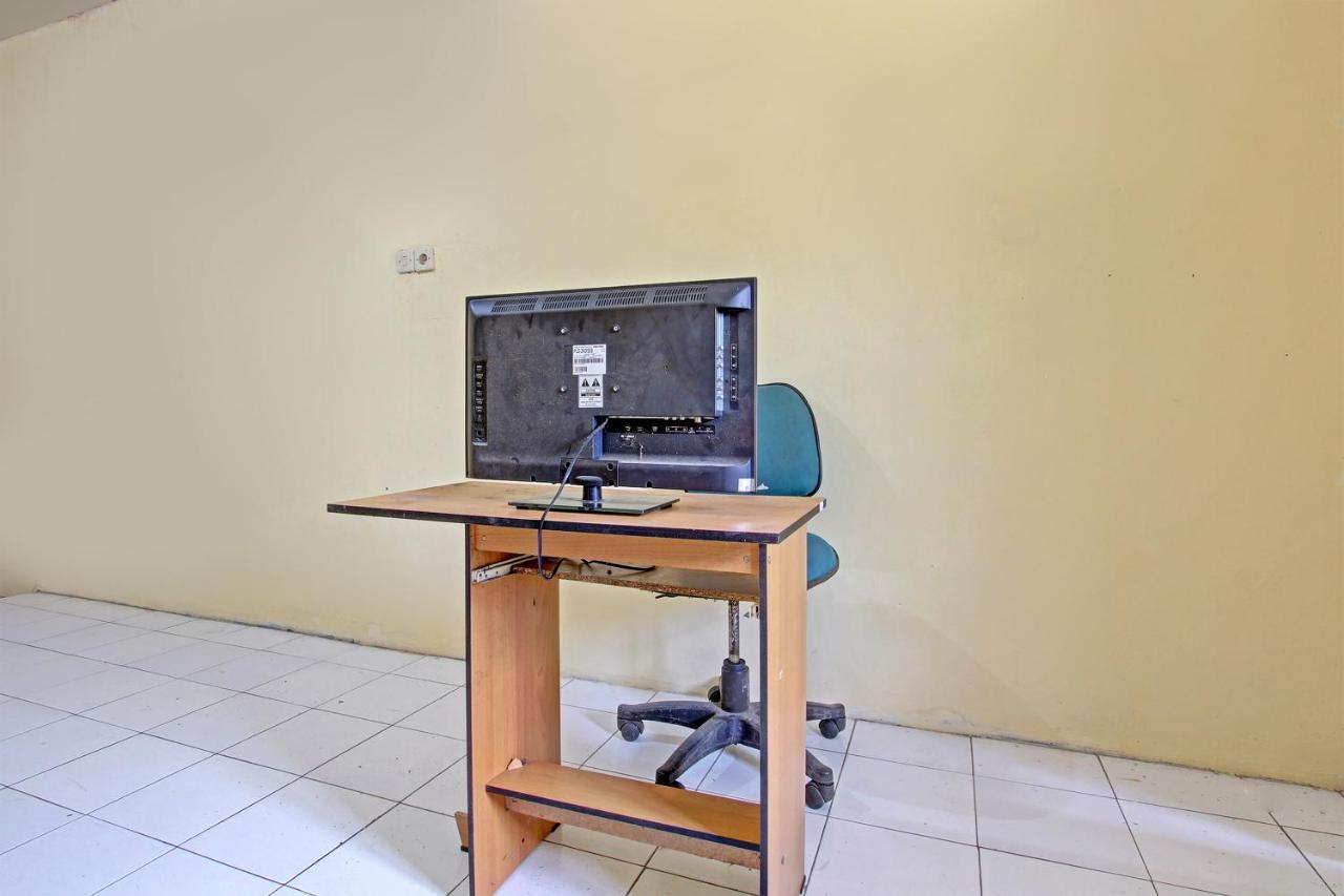 Spot On 91764 Griya Amarta Syariah 2*